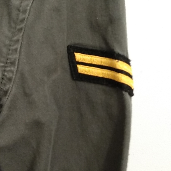 Army green button up - Picture 4 of 6